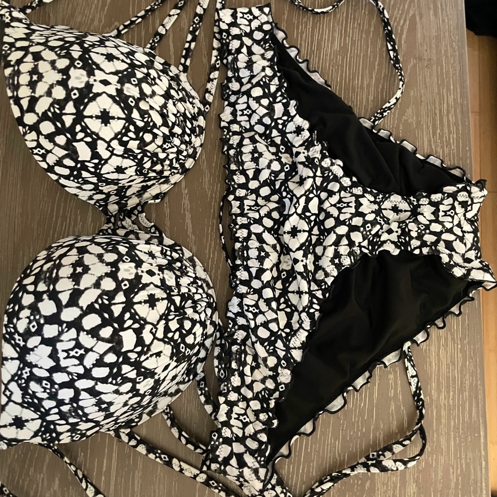 Shade shore bikini set